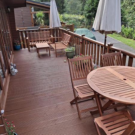 Astbury Falls Luxury Retreats Eardington エクステリア 写真